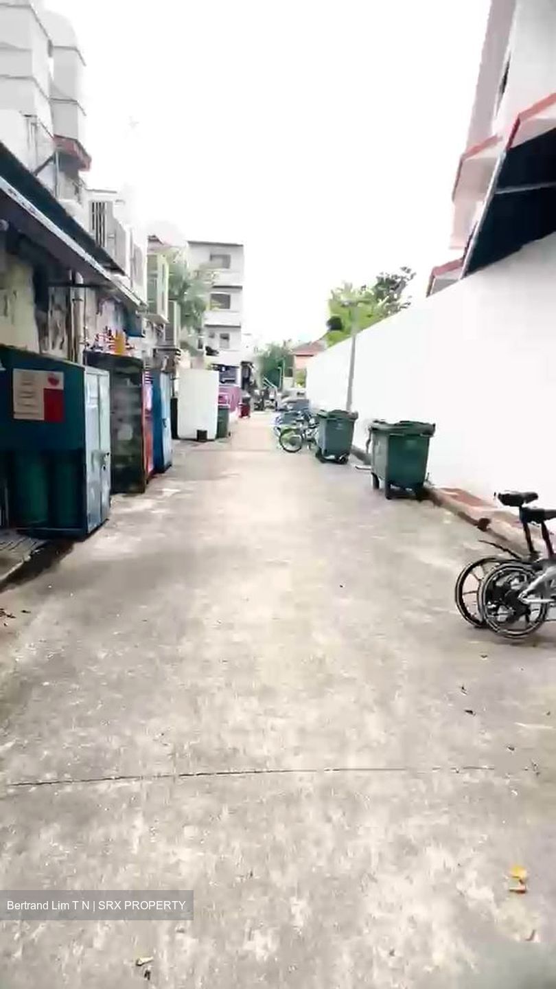 Tanjong Katong Road (D15), Retail #552874081
